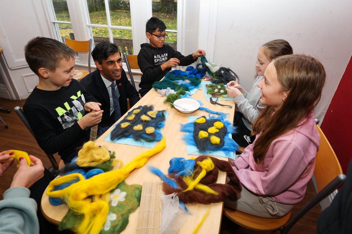 Rishi Sunak with school children at YHA Grinton Lodge